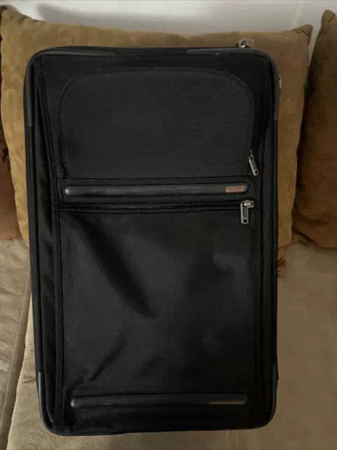 TUMI Frequent Traveler Expandable 22" Upright Carry-On 22022D4 Black
