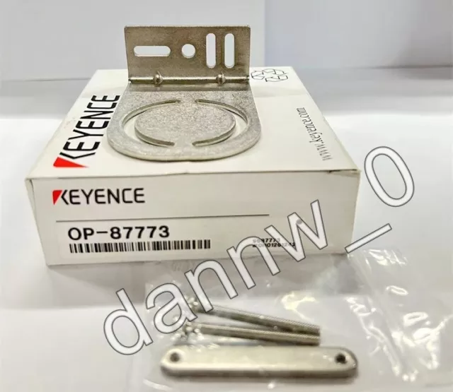 New In Box KEYENCE OP-87773 Sensor holder