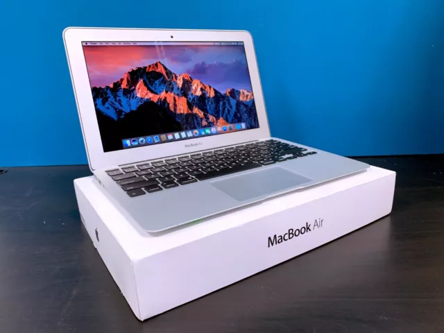 ULTRALIGHT Apple MacBook Air 11 inch Laptop / 2.7GHZ Core i5 / 512GB SSD / 2015