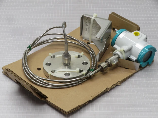 Siemens 7MF03001QU015TM2-Z Pressure Transmitter Sitrans P320 T205982