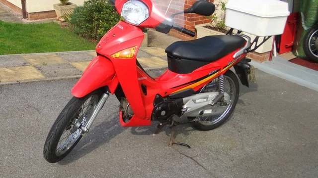 HONDA INNOVA ANF125 One previous owner low mileage for year long