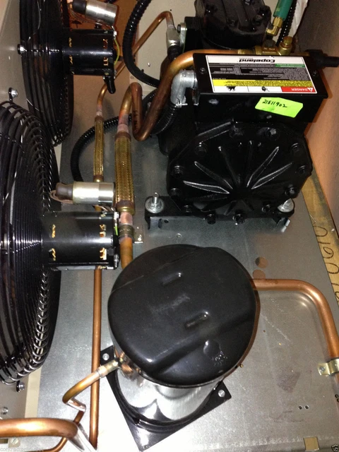 New Overstock 2hp Copeland Semi Indoor High Temp Condensing Unit R22 460V 3 Ph New Overstock 2hp Copeland Semi Indoor High Temp Condensing Unit R22 460V 3 Ph