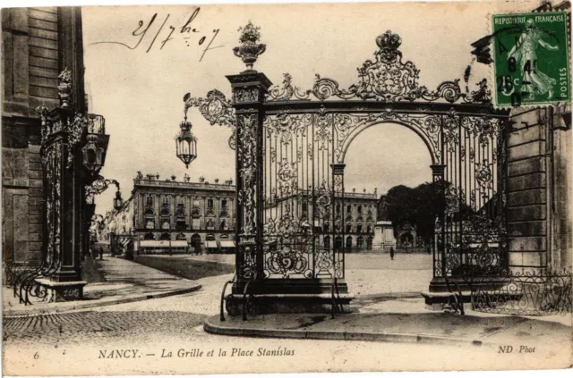 CPA Nancy-La Grille et la Place Stanislas (188116)