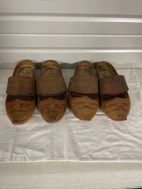 Lot de 2 paires de gants, - Lot 146 - enchères