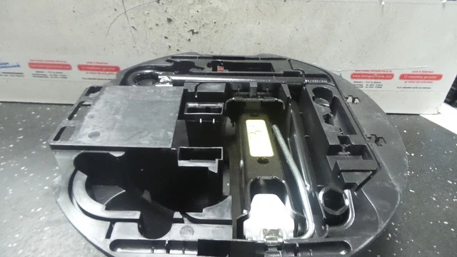 8200696876/8200225839 Set Attrezzi Renault Clio Iii (Br/Cr) 2008