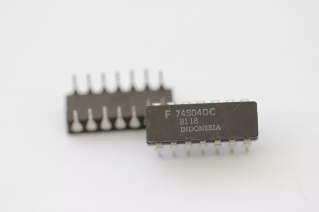 74S04DC FAIRCHILD INTEGRATED CIRCUIT NOS( New Old Stock ) 1PC. C127U28F171215