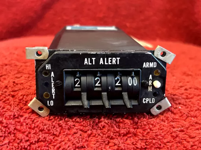 Cessna Aa-801A Altitude Alerter Selector P/N 43310-0000 With Connector