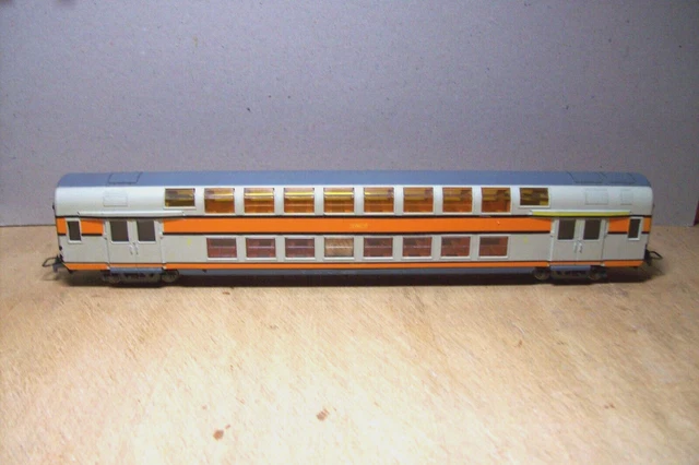 TRAIN HO JOUEF : VOITURE VOYAGEURS BANLIEUX "VB2N" LIVRE OCCASION (sans boite) 4