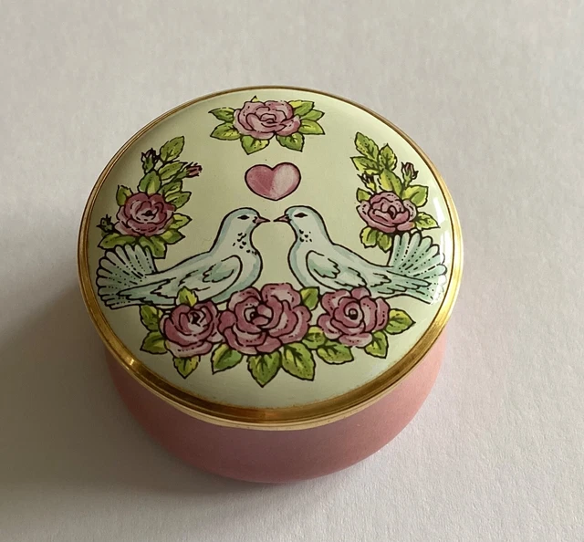 CRUMMLES - English Enamel Pill Box - Doves - Love Romance Wedding
