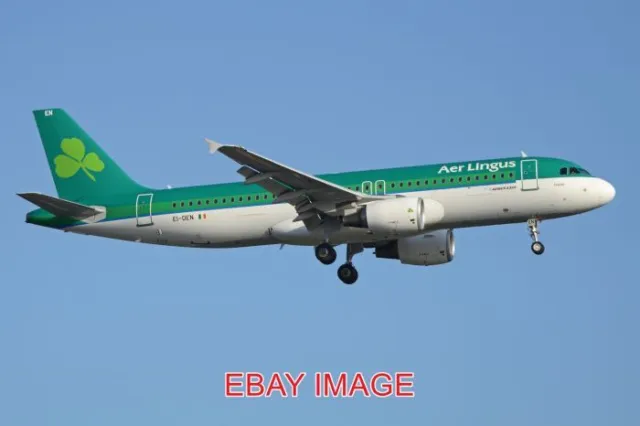 Photo  Aeroplane Airbus A320-214 'Ei-Den' Aer Lingus C/N 2432. Built 2005. Seen