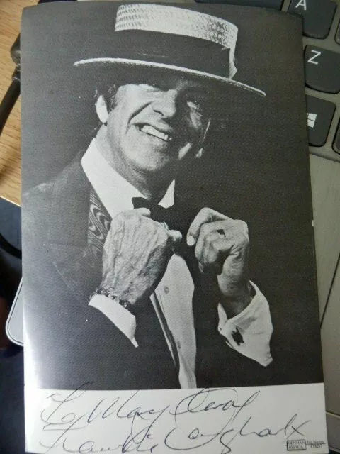 Frankie  Vaughan  -  British  Singer    -    Autographed  Photo