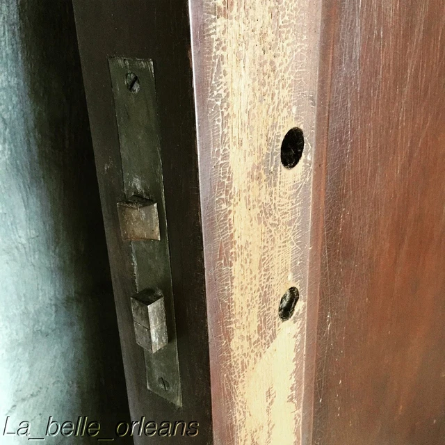 RARE SOLID MAHOGANY INTERIOR DOOR WITH FRAME / RAISED PANELING . L@@k!! 7