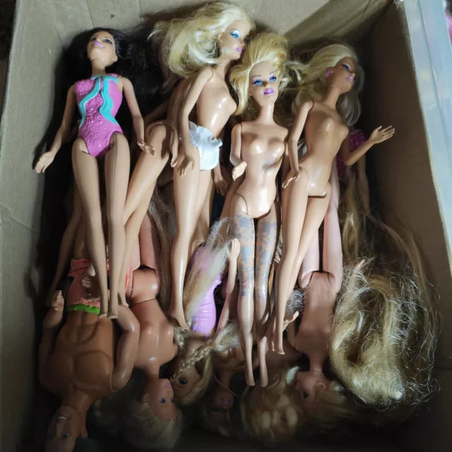 Mattel&Co. Barbie Puppen Konvolut 35 Stück