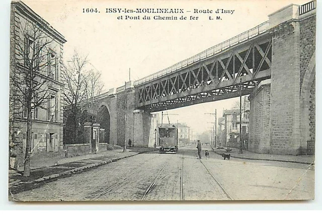 ISSY-LES-MOULINEAUX - Route d'Issy et Pont du Chemin de Fer - Tramway - 23875