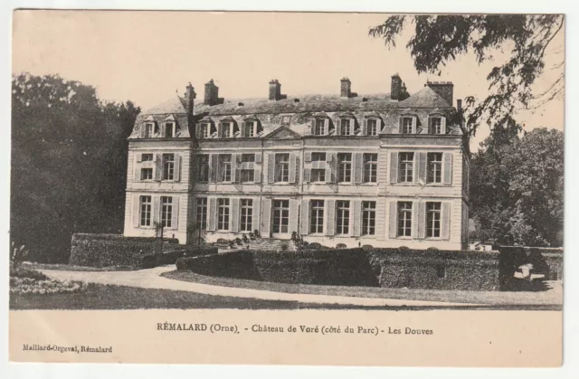 REMALARD - Orne - CPA 61 - Chateau de Voré coté Parc - les Douves