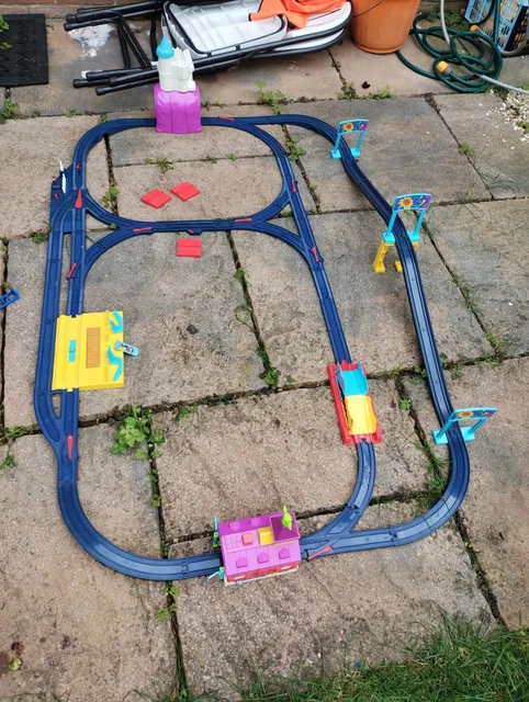 VINTAGE TOMY TRAIN Set Euro Park Funfair Set 1995 Read Description ...