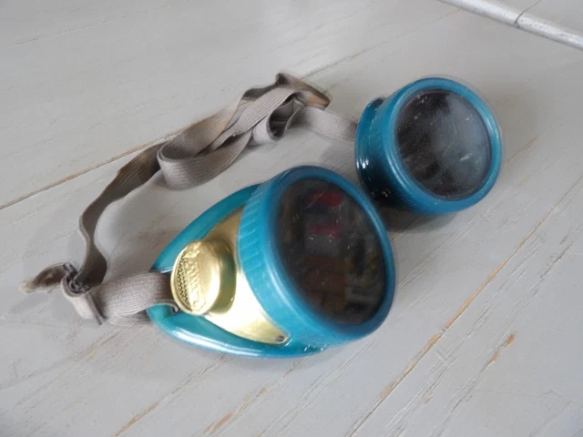 Vintage Green Oxweld Goggles Safety Glasses Old Mad Max Dieselpunk Steampunk