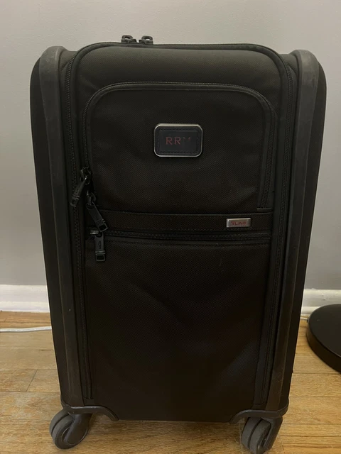 Tumi Alpha 3, 22" Expandable 4 Wheeled Carry-On - Black (1171541041) 2