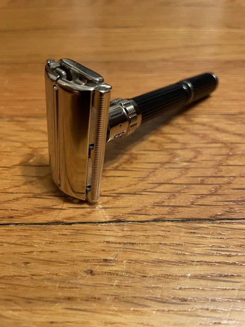 Gillette Black Beauty Super 84 Adjustable Safety Razor , Restored