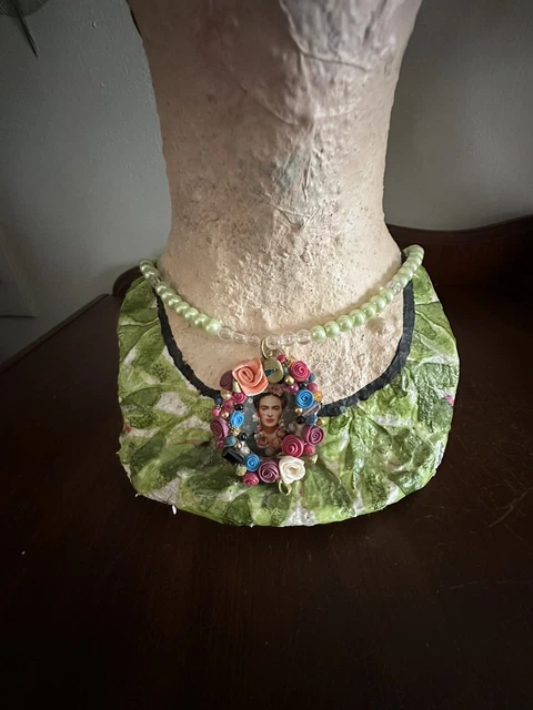 FRIDA KAHLO Necklace Beaded Pendant Mexican Artist Self Portrait Folk Art