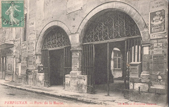 Carte Postale Ancienne Perpignan – La Mairie – 66 – Noir Et Blanc – 1900
