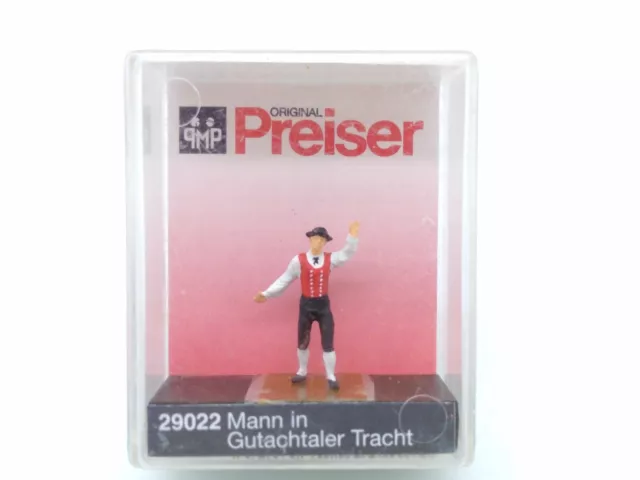 Preiser Figure 29022 Man In German National Costume - OO/HO - (Unused) Mint