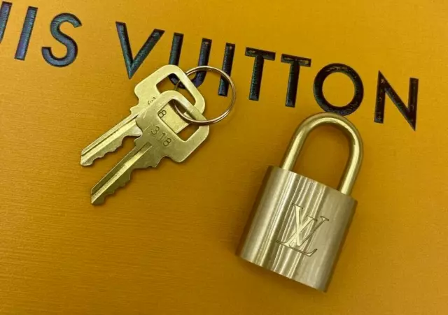 Louis Vuitton PadLock Lock &2 Key Brass Solid Gold Authentic Number 318