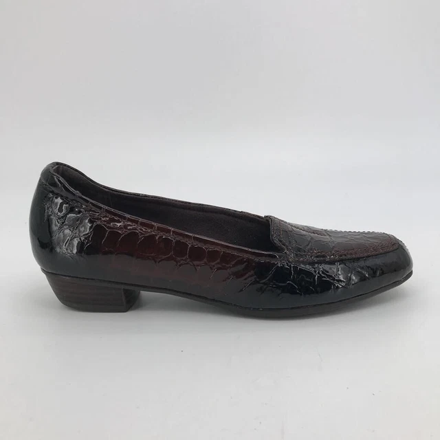 Clarks Everyday Womens Timeless Loafer Flat Shoes Brown Crocodile Slip On 7 N Clarks Everyday Womens Timeless Loafer Flat Shoes Brown Crocodile Slip On 7 N