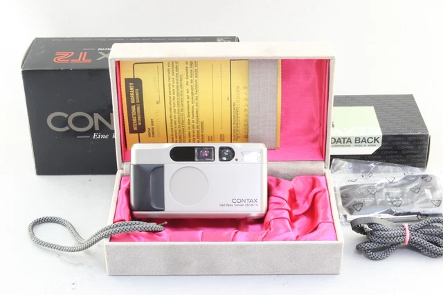 Near MINT CONTAX T2 Titan silver compact film camera boxed