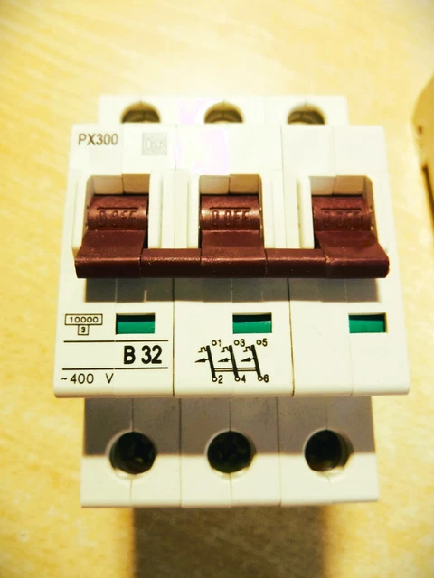 LS-Automat 3 x 32A B-Char. Leitungsschutzschalter 3 polig F&G unbenutzt