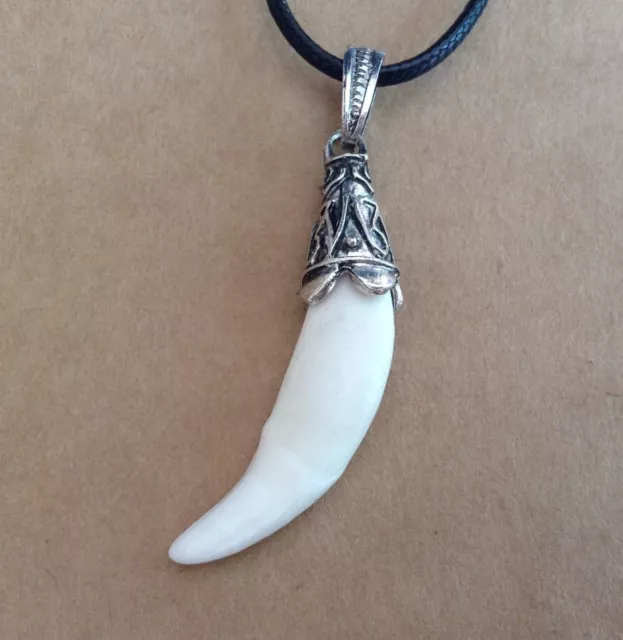 1PC Wolf Tooth White Bone Tibetan Silver Blessings Amulet Pendant Necklace Gift
