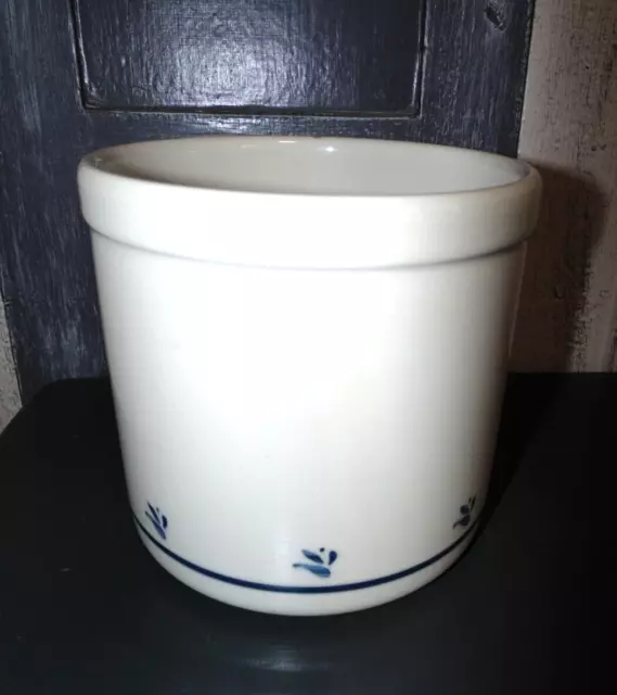 ROSEVILLE OHIO FRIENDSHIP POTTERY ~ Blue Flowers ~ 2 QT. Crock ~ Canister ~