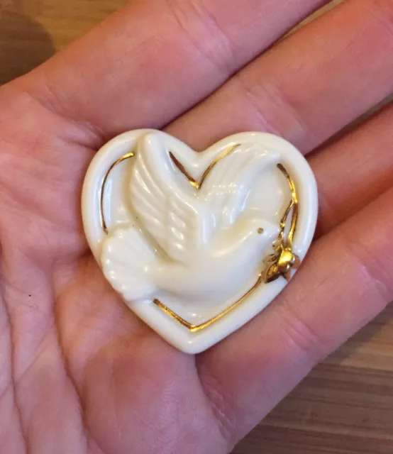 Lenox brooch hotsell