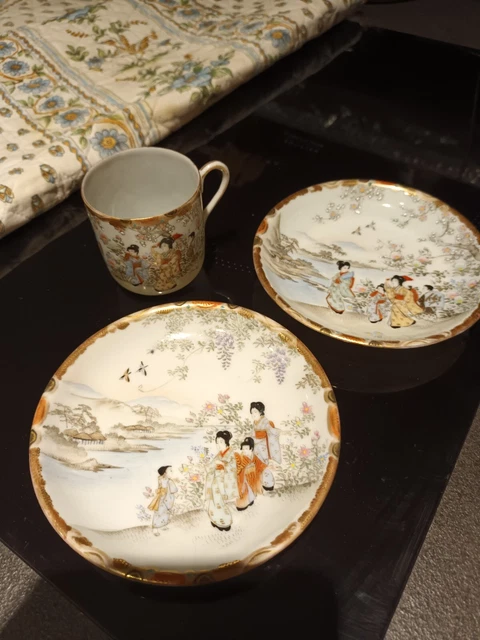 Lot De 2 Tasses Et Soucoupes Orient Express En Porcelaine - Motif Logo VSOE, Blanc & Bleu, Neuf Du Japon