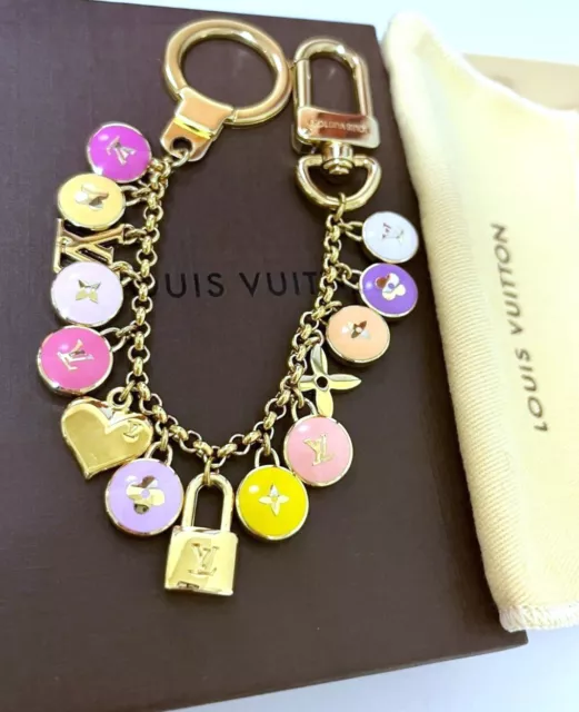 LOUIS VUITTON Porte Cles Chainne Pastilles Charm Gold Pink M65380