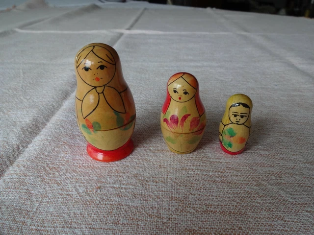 Russische  Matrjoschka Matroschka Babuschka - Handarbeit - 3 Holzpuppen