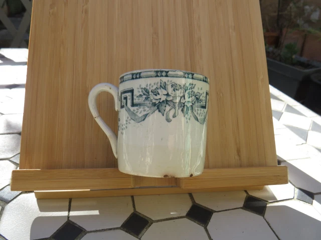 Magnifique Petite Tasse Ancienne Au Decor Fleuri Bleu - Superbe
