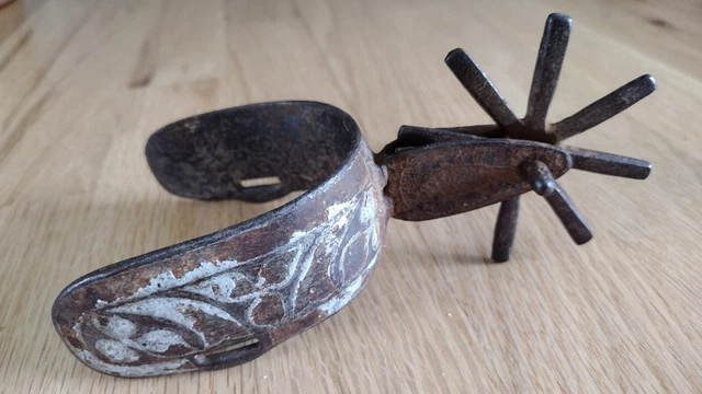 Antique Vintage Cowboy Spur 8 Point 3 1/2” ROWEL Engraved Silver on Iron