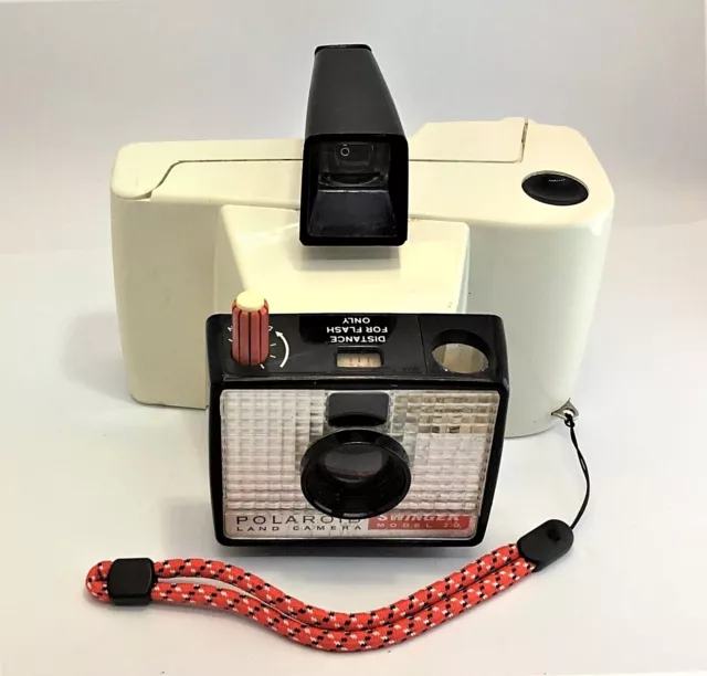 POLAROID  Land Camera Swinger Model 20 Instant Photo Camera  In MINT Condition