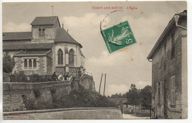 TOGNY AUX BOEUFS - Marne - CPA 51 - rue et église