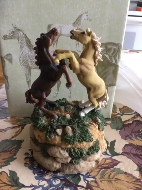 Westland Giftware Music Box Two Horse 711 Tune: "Born Free” 6.5”