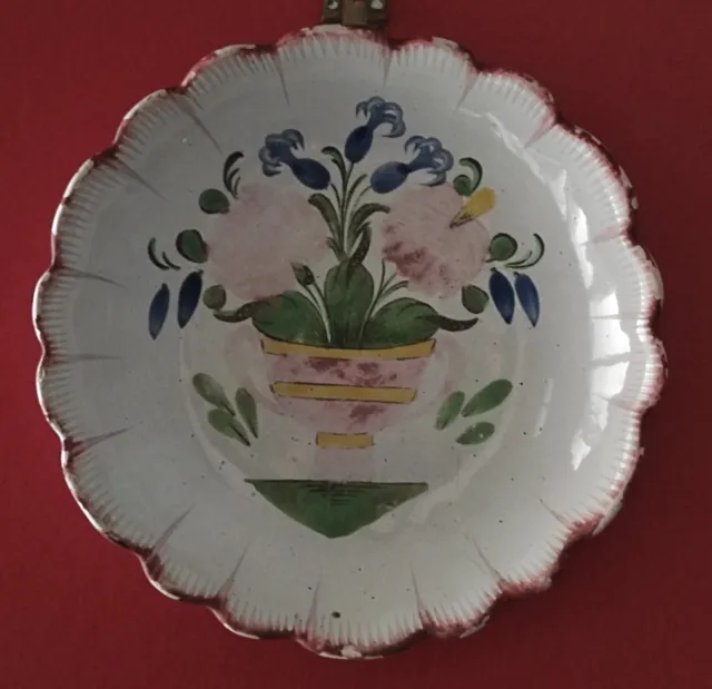 Ancienne Assiette en Faience XVIIIème début XIXème siècle ? Décor Polychrome