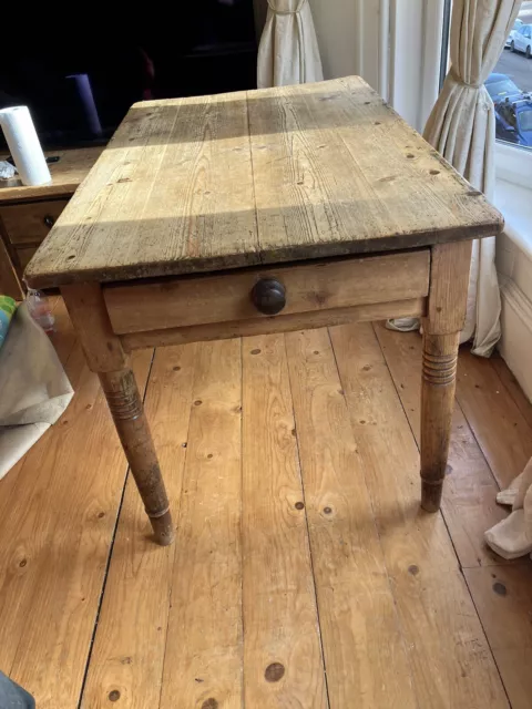 Antique Pine Rustic Farmhouse Kitchen Dining Table 4 Seater 77 X 127 X 75 cm