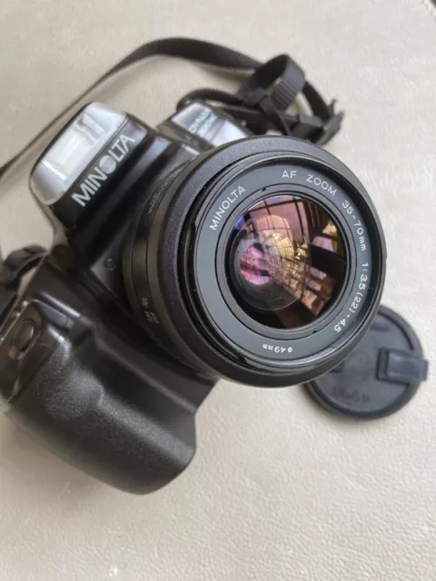 MINOLTA DYNAX 300si AF Film Camera, 35-70mm Lens, New Battery, Case, Near Mint