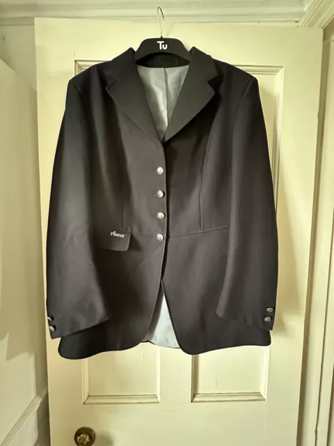 pikuer show jacket