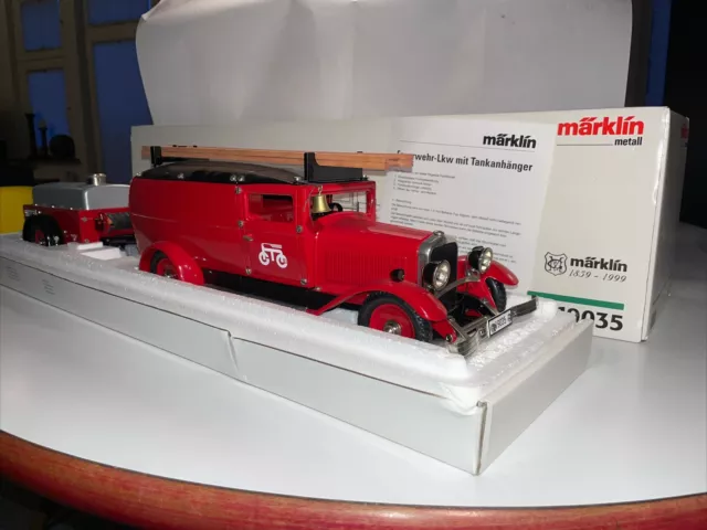 Märklin Feuerwehr-LKW mit Tankanhänger 19035 in OVP