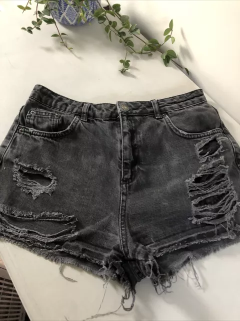 TOPSHOP MOTO Size 12 Black Washed Denim Mom Jeans Shorts Ripped Fray