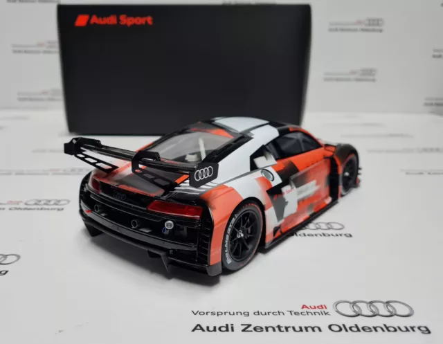 Audi Modellauto 1:18 Audi R8 LMS GT3 evo II Präsentation -5022200251-NEU-