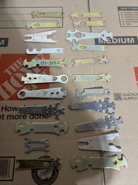 BINKS & DEVILBISS GUN WRENCHES (Lot Of 20+)