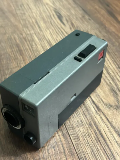 Vintage Kodak M4 Instamatic Movie Camera Untested Made in USA 13mm Ektanar Lens